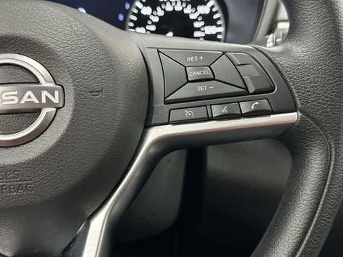 Used 2024 Nissan Altima 2.5 SV FWD image 18