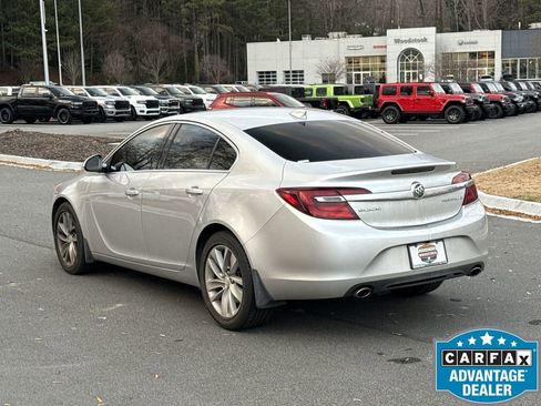 Used 2015 Buick Regal image 3