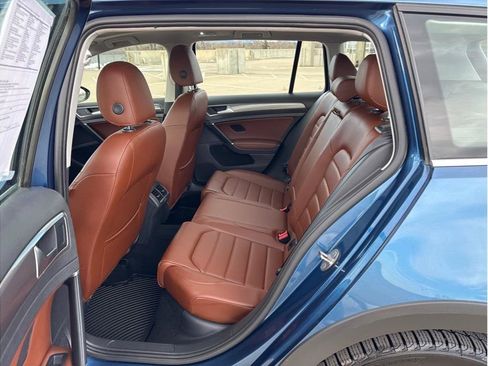 Used 2018 Volkswagen Golf Alltrack SEL image 13