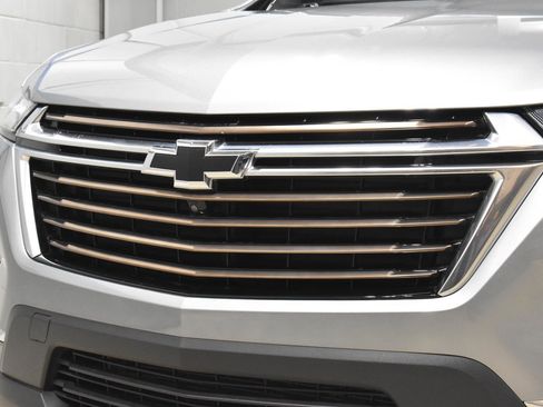 Used 2023 Chevrolet Traverse High Country w/ LPO, Floor Liner Package image 40