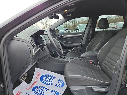 Used 2024 Volkswagen Jetta Sport image 13