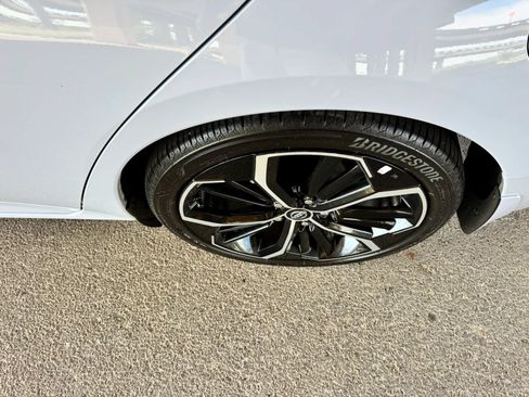 Used 2025 Nissan Altima 2.5 SR FWD image 29