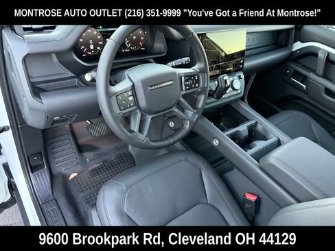 New 2025 Land Rover Defender 90 S image 11