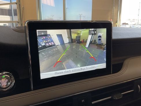 Used 2021 Lincoln Corsair Reserve w/ Sport Package image 18