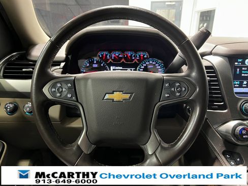 Used 2020 Chevrolet Suburban Premier image 12