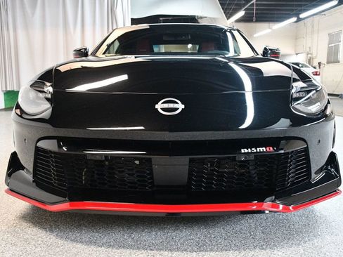 Used 2025 Nissan Z NISMO w/ Floor Mat Package RWD image 12