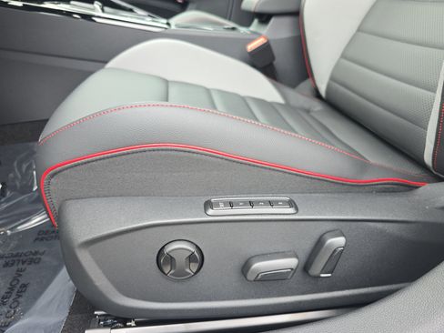 New 2025 Volkswagen GTI SE image 29