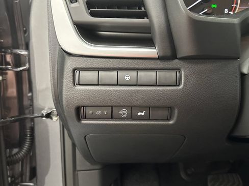 New 2026 Nissan Rogue SV AWD/4WD image 19