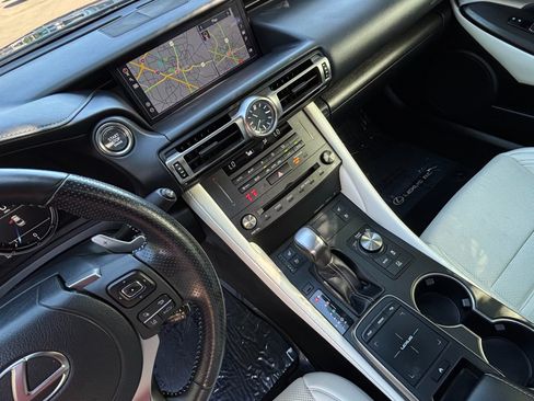 Used 2022 Lexus RC 300 F Sport w/ Navigation Package RWD image 21
