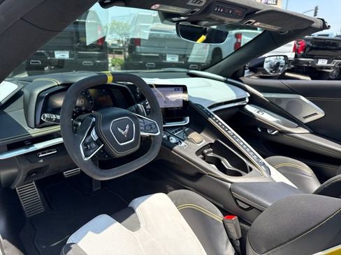 Used 2022 Chevrolet Corvette Stingray Premium Conv RWD image 35