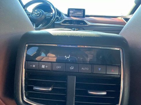 Used 2017 MAZDA CX-9 Signature image 19