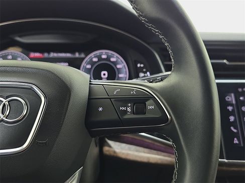 Certified 2025 Audi Q7 2.0T Premium Plus w/ Premium Plus Package image 18