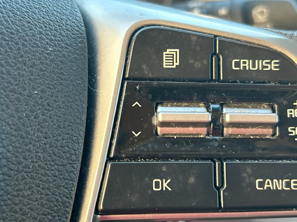 Used 2020 Kia Sorento LX AWD/4WD image 16