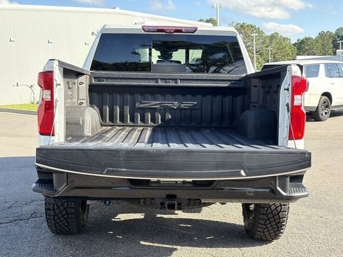 Used 2022 Chevrolet Silverado 1500 ZR2 w/ Technology Package AWD/4WD image 32