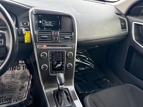 Used 2015 Volvo XC60 T5 FWD image 12