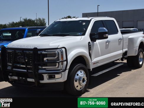 Used 2023 Ford F450 Platinum w/ FX4 Off-Road Package AWD/4WD image 1