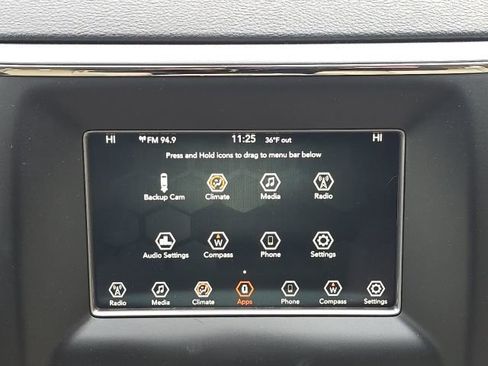 Used 2020 Jeep Grand Cherokee Laredo image 29