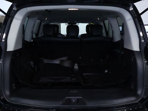 Used 2022 Nissan Armada SV AWD/4WD image 14