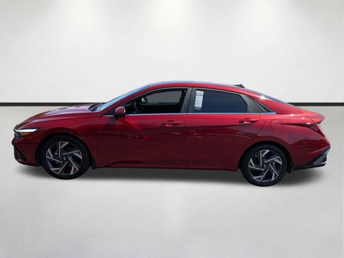 Used 2024 Hyundai Elantra Limited FWD image 7