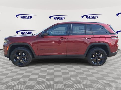 New 2025 Jeep Grand Cherokee Altitude w/ Trailer Tow Package image 6