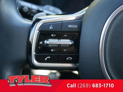 Used 2024 Kia Sorento SX Prestige w/ Panoramic Sunroof Package image 28