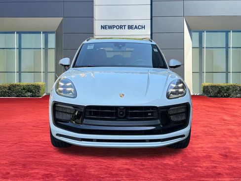 Used 2024 Porsche Macan S AWD/4WD image 6