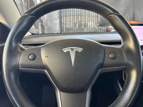 Used 2018 Tesla Model 3 RWD image 22