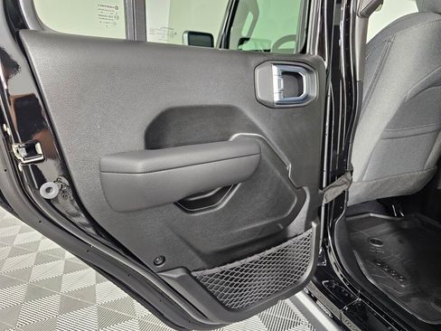 New 2026 Jeep Gladiator Sport AWD/4WD image 31
