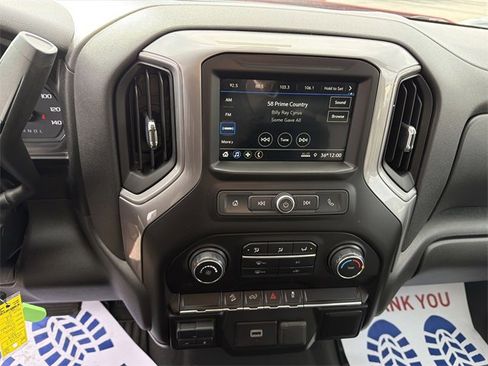 Used 2019 Chevrolet Silverado 1500 Custom Trail Boss w/ Custom Convenience Package image 21