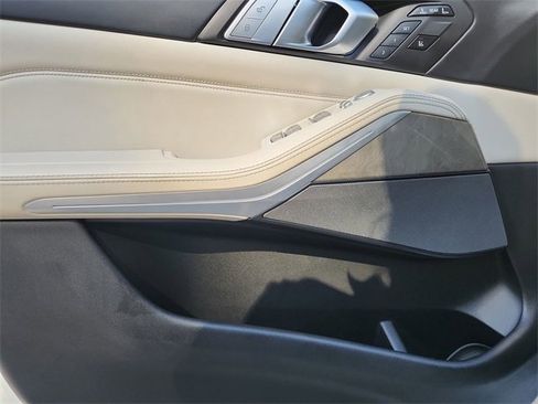 Used 2019 BMW X7 xDrive40i w/ Premium Package image 23