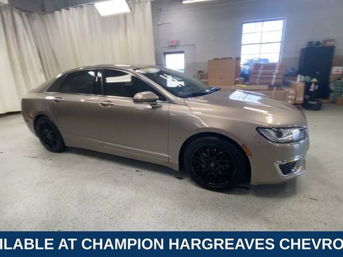 Used 2019 Lincoln MKZ Premiere AWD/4WD image 2