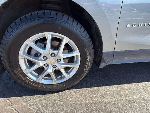 Used 2024 Chevrolet Equinox LT AWD/4WD image 9