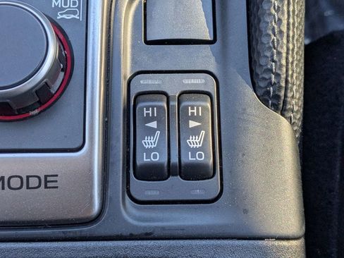 Used 2022 Subaru Forester Touring image 25