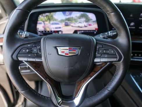 Used 2023 Cadillac Escalade Sport Platinum RWD image 12