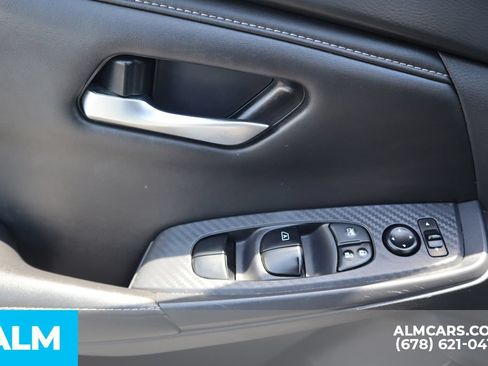 Used 2024 Nissan Sentra SV FWD image 14