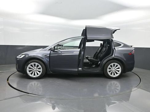 Used 2021 Tesla Model X Long Range AWD/4WD image 41