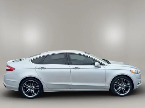 Used 2016 Ford Fusion Titanium FWD image 5