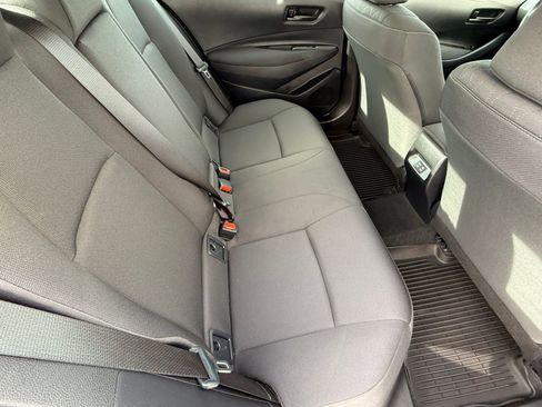 Certified 2025 Toyota Corolla LE image 32