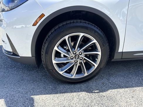 New 2026 Lincoln Corsair Premiere image 10