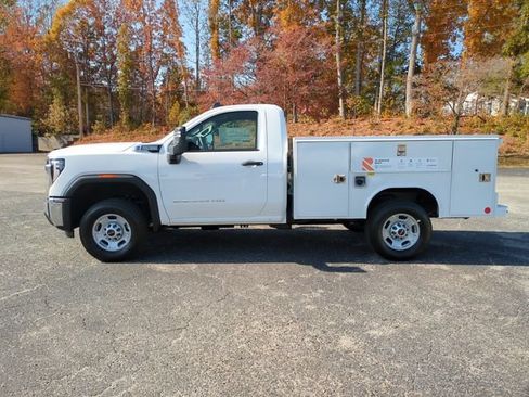New 2024 GMC Sierra 2500 Pro w/ Convenience Package AWD/4WD image 8