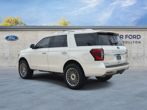 Used 2023 Ford Expedition Platinum RWD image 6