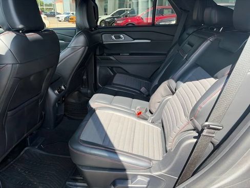 Used 2025 Ford Explorer ST-Line w/ Premium Package RWD image 10