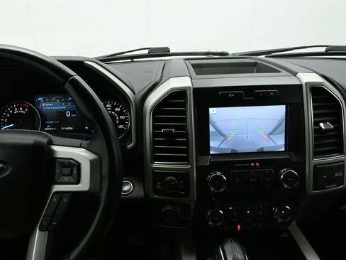 Used 2018 Ford F150 Lariat image 21