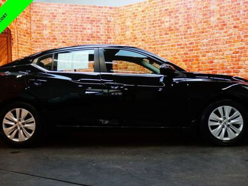 Certified 2023 Nissan Sentra S FWD image 8