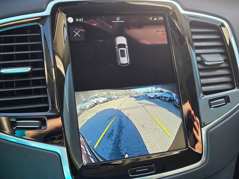 Certified 2023 Volvo XC90 T8 Ultimate image 30