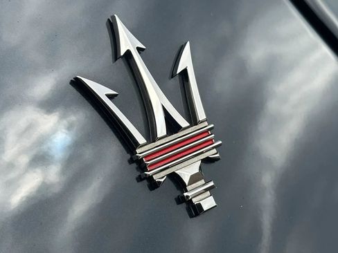 Used 2024 Maserati GranTurismo Trofeo AWD/4WD image 29