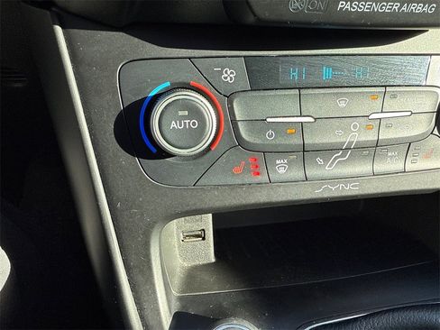 Used 2018 Ford Focus ST w/ Equipment Group 402A image 29