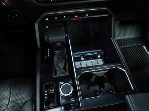 Used 2022 Toyota Tundra Limited image 19