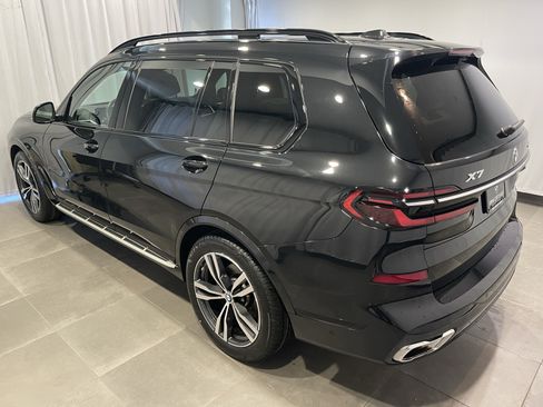 Certified 2025 BMW X7 xDrive40i w/ Executive Package AWD/4WD image 4