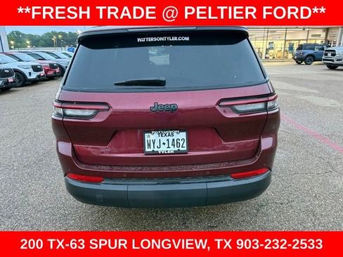 Used 2025 Jeep Grand Cherokee L Altitude RWD image 17